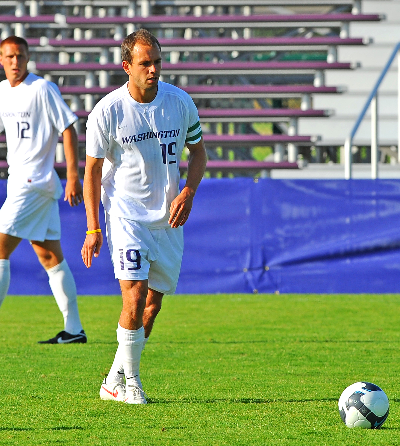 Daniel Phelps #19 playing for the University of Washington Huskies